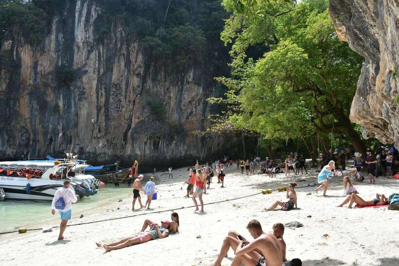 Krabi: Hong & Paradise Island Odyssey by Speedboat - Crowds, Weather, and Snorkeling Conditions
