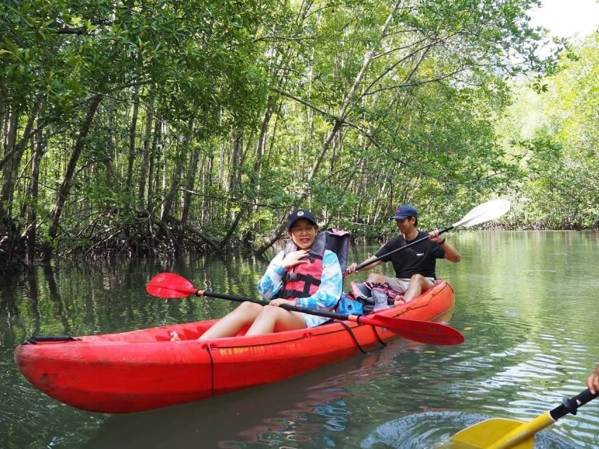 Krabi kayaking Ao thalane - Limestone cliffs and quiet canyons