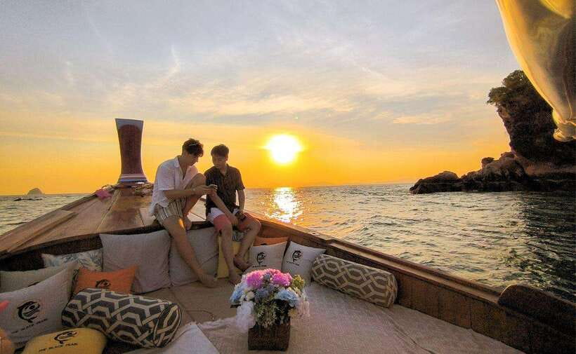 Krabi: Koh Hong Small Group Tour by Luxury Longtail Boat - What the Koh Hong trip actually feels like