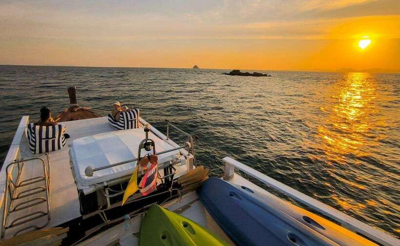 Krabi: Koh Hong Small Group Tour by Luxury Longtail Boat - Morning or sunset: which departure should you choose?