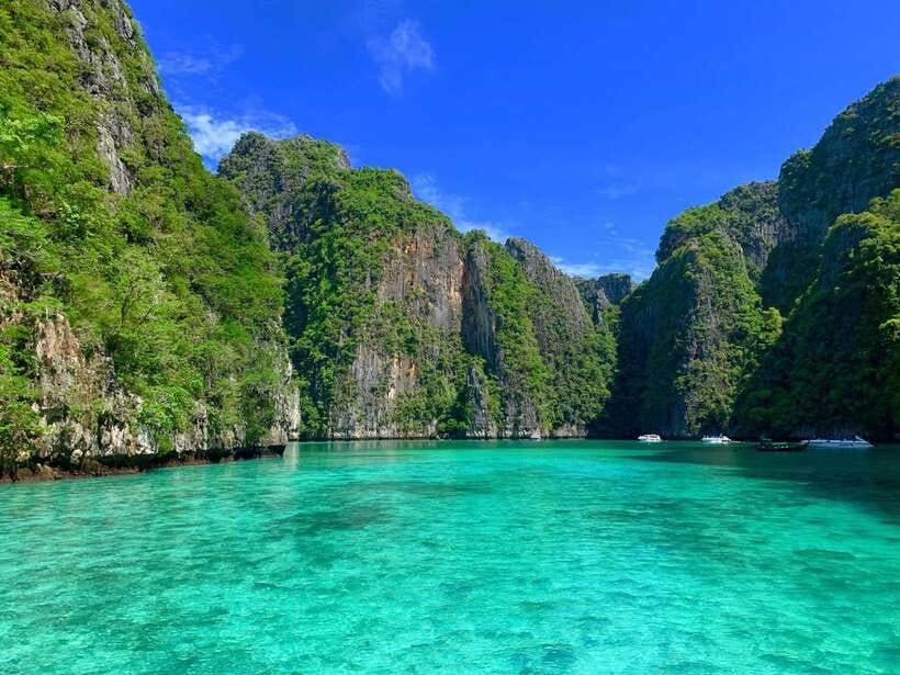 Krabi: Phi Phi Islands Speedboat Tour with Buffet Lunch - Morning pickup and the ride from Krabi