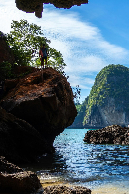 Krabi: Premium 4-Island Day Trip by Longtail Boat with Lunch - Koh Tup and Thale Waek: the trip’s most unusual walk