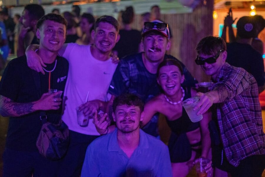 Krabi Pub Crawl - Join Nomads For The Best Night in Ao Nang! - The First Bar and the Question of Pace