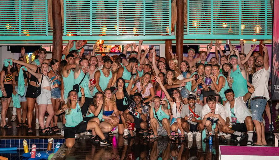 Krabi Pub Crawl - Join Nomads For The Best Night in Ao Nang! - Group Size, Guide, and Social Comfort