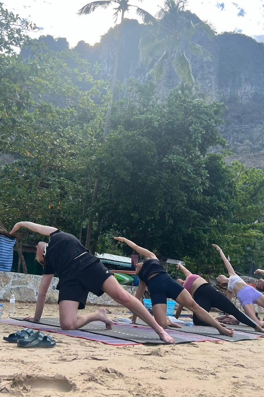 Krabi: Sunrise Yoga Balance Join-in Class - A 90-minute class built around balance