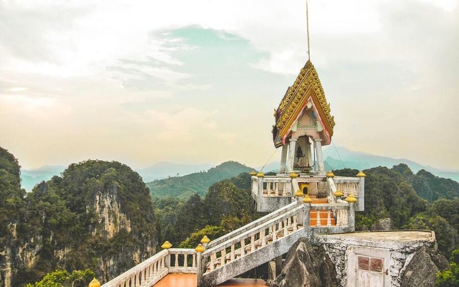 Krabi: Tiger Cave, Hot Springs and Emerald Pool Jungle Tour - Thung Teao Forest and the Emerald Pool