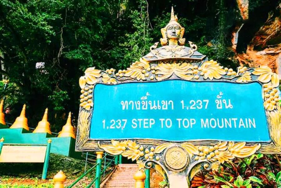 Krabi: Tiger Cave Temple Sunset Tour - Reaching the golden Buddha
