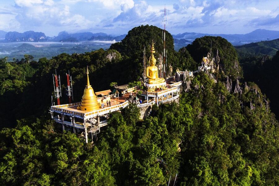 Krabi: Tiger Temple, Hot Springs & Crystal Pool Jungle Tour - Lunch gives the day a needed pause