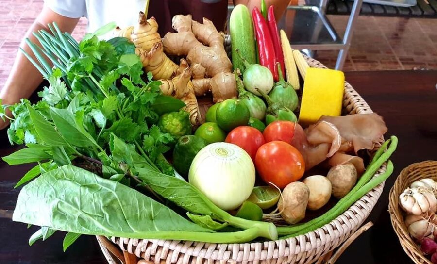 Krabi: Traditional Thai Cooking Class - Picking four dishes, or possibly six