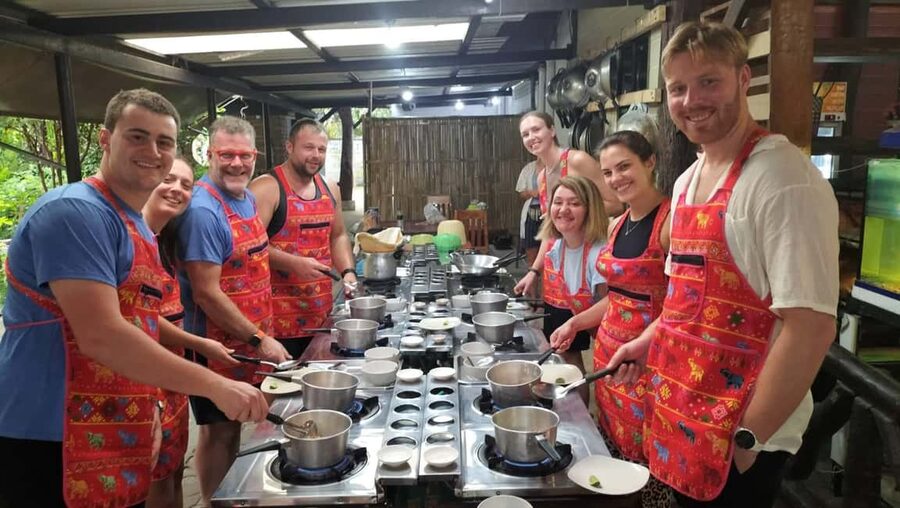 Krabi: Traditional Thai Cooking Class with Local Chef - The open-air kitchen and its limits