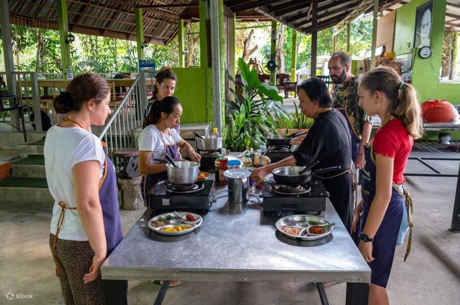Krabi: Ya's Cookery Late Afternoon Thai Cooking Class - Why this 3.5-hour cooking class works well in Krabi