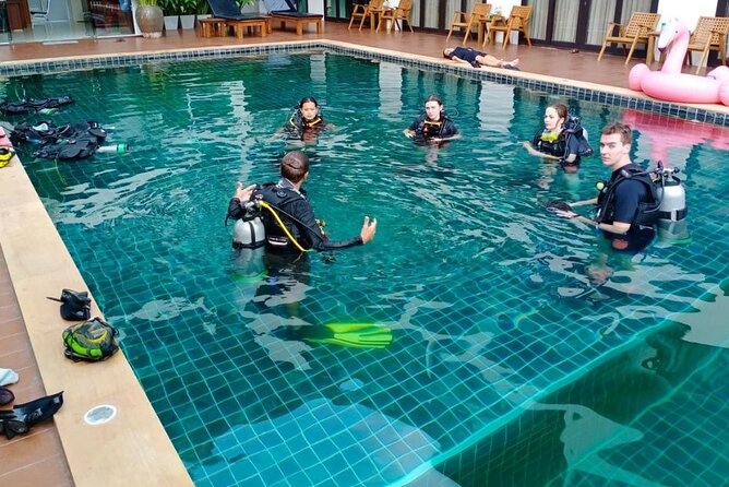 La Bombona Diving Koh Tao Open Water Course - What the $423.76 price includes