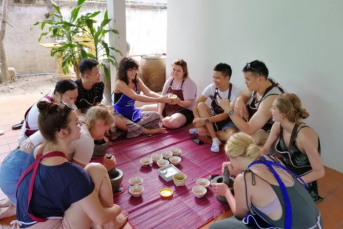 Lanna Smile Thai Cooking Class in Chiang Mai with Market tour - Building your own six-part menu
