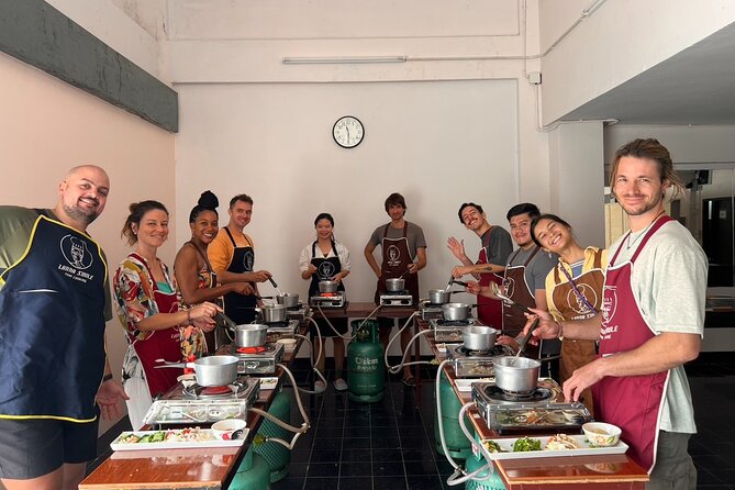 Lanna Smile Thai Cooking Class in Chiang Mai with Market tour - Inside the air-conditioned cooking studio