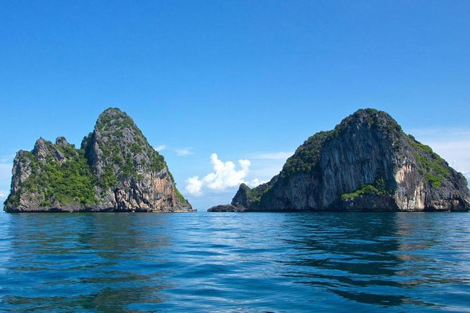 Lanta 4 Islands + Emerald Cave Snorkeling Tour - Lunch at Ko Ngai Beach