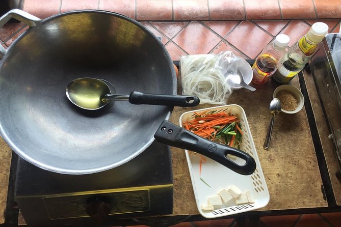 Lanta Thai Cookery School - The Hands-On Cooking Lesson