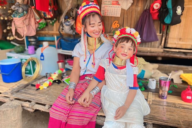 Long Neck Village, Silver Temple & Chiang Mai Top Cultural Sites - Key points at a glance
