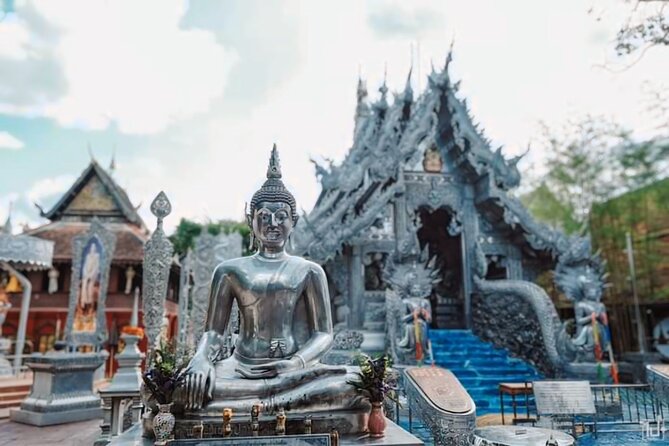 Long Neck Village, Silver Temple & Chiang Mai Top Cultural Sites - Wat Phra Singh and classic Lanna design