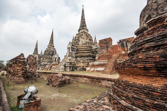 Lopburi Monkey Temple & Ayutthaya Old City Tour From Bangkok - Wat Phra Sri Sanphet and Ayutthaya’s royal center