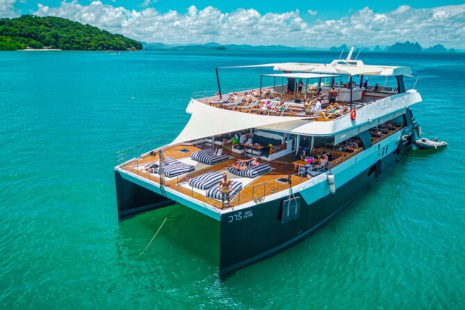 Luxury Boat to James Bond Islands with Lunch and Sunset Dinner - A luxury cruise with a lively Phuket personality