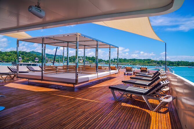 Luxury Boat to James Bond Islands with Lunch and Sunset Dinner - Lunch, drinks, and the value of two included meals