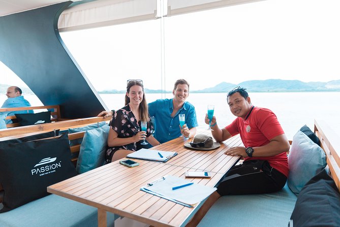 Luxury Boat to James Bond Islands with Lunch and Sunset Dinner - James Bond Island and the famous limestone pinnacle