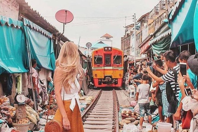 Maeklong Railway & Floating Market Tour (Private & All-Inclusive) - Damnoen Saduak, Thailand’s market on the water