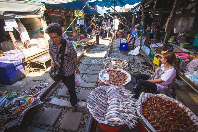 Maeklong Railway Market and Damnoen Saduak Floating Market Tour From Bangkok - Is $37.60 a fair price?