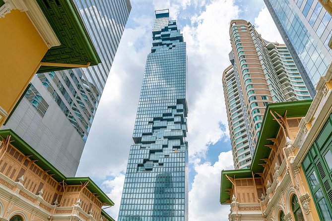 Mahanakhon Building Skywalk - Free Upgrade to Rooftop - The high-speed elevator ride to floor 74