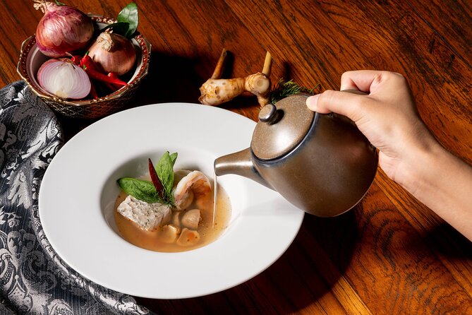 Manohra Cruise Luxury Dining - Who will enjoy Manohra most