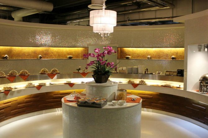 Miracle Bangkok Airport Lounges – Relax Before You Fly - Food, coffee, beer, and the buffet