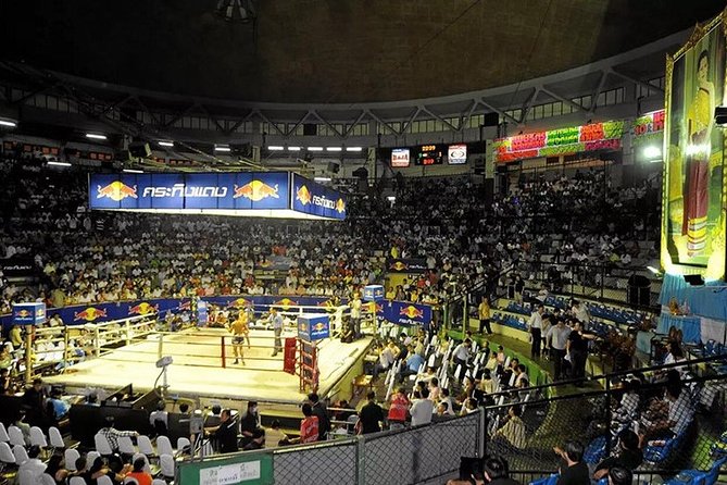 Muay Thai Boxing Show with Ringside Seats at Rajadamnern Stadium - What happens during the nine-fight card