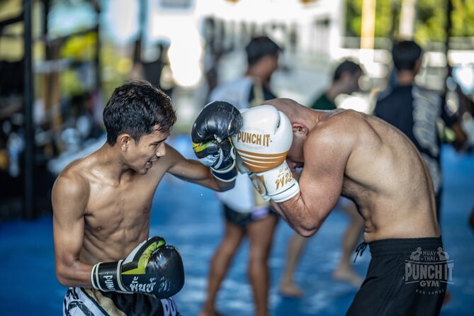 MuayThai Advanced class - Rope skipping and stretching for 10 minutes