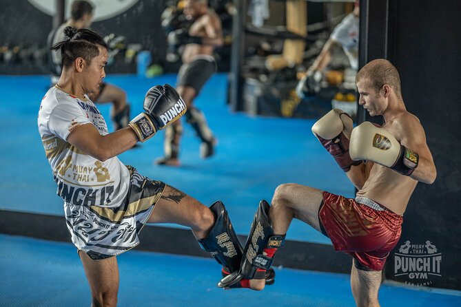 MuayThai Advanced class - Ten minutes of clinching