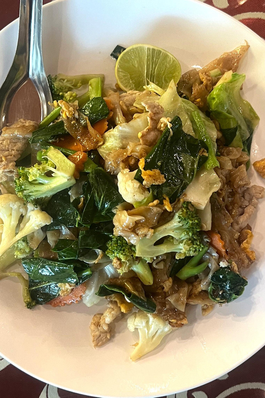 No Diet Club - Local food tour in Bangkok with many tastings - Vegetarian and spice considerations