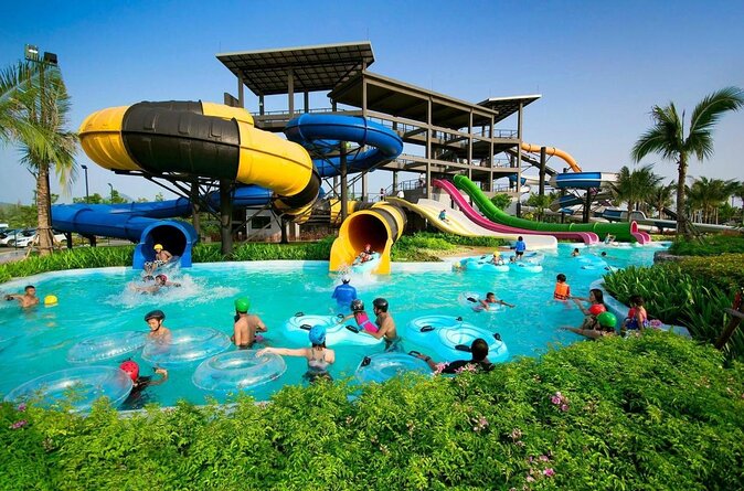 One-Day Pass: Black Mountain Water Park in Hua Hin - The 17-meter slide tower