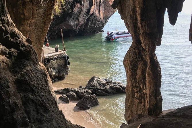 Only 9 pax/trip! Sunrise in Phangnga & No-crowd James Bond visit - Guides make a real difference