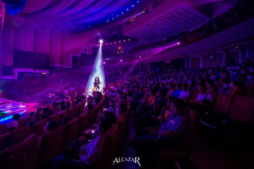 Pattaya: Alcazar Cabaret Show Admission Ticket - Lighting, Sound, and Choreography