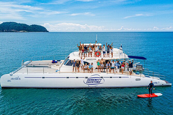 Pattaya Full-Day 3 Tropical Island tour Snorkeling Cruise Buffet - The crew makes the long day work