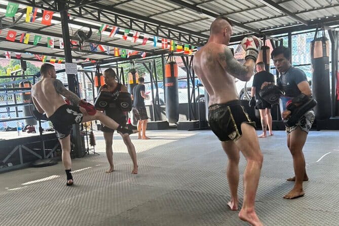 Pattaya Muay Thai Training Experience - Warm-up first, then the work begins