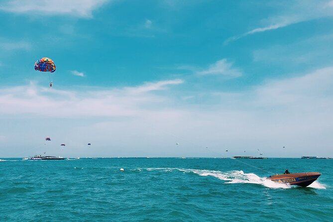 Pattaya: Parasailing Experience - The launch platform and the sudden lift