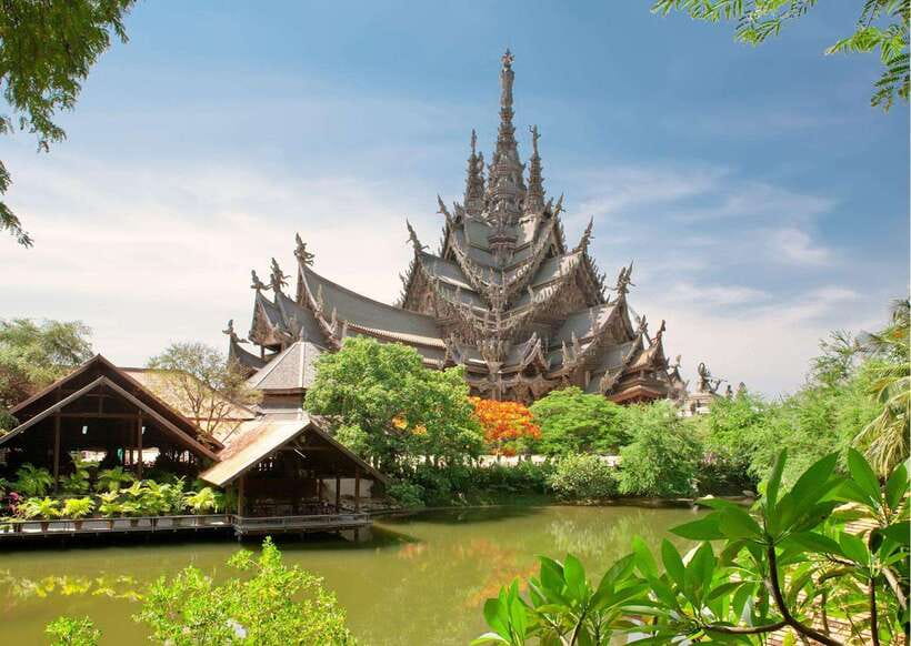 Pattaya: Sanctuary of Truth Admission with Guided Tour - Why the Sanctuary of Truth feels different