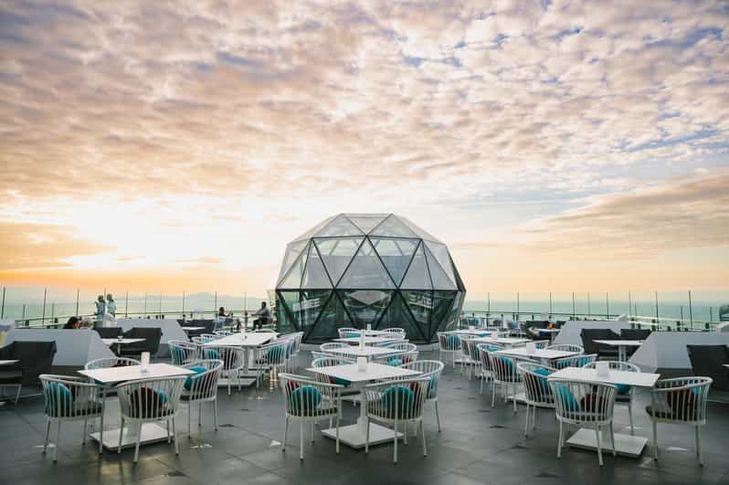 Pattaya: The Sky 32 at Grande CentrePoint Hotel - What the 90-minute visit feels like