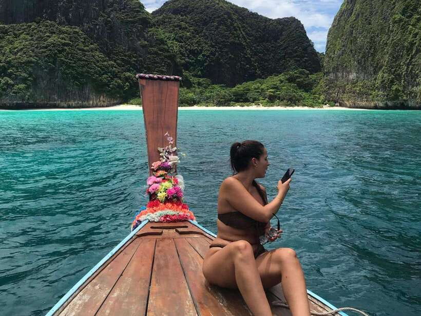 Phi Phi: 7 Islands longtail boat with Sunset and Plankton - Nui Bay and the camel rock photo stop