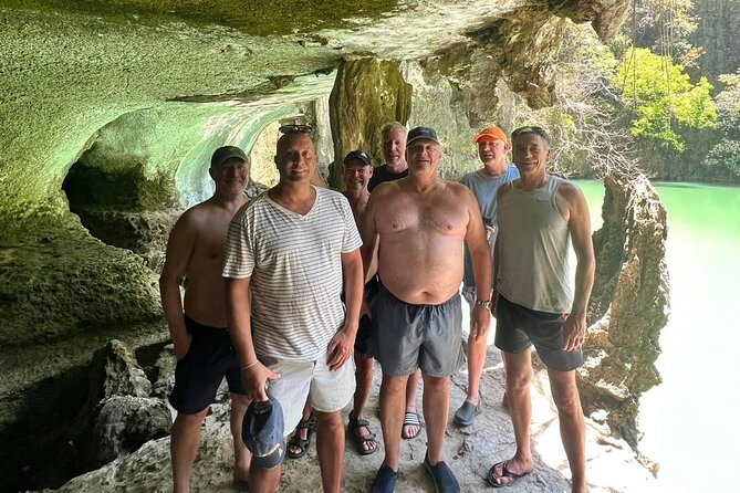Phi Phi and James Bond Private Boat Tour - Phi Phi Don: lunch and a short island pause