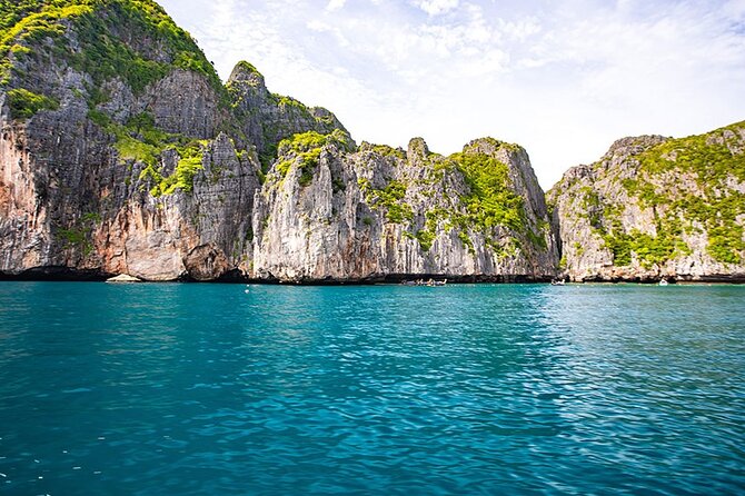 Phi Phi and Khai Islands Premium Service Trip by Seastar Andaman From Phuket - Phi Phi Leh and the first views of the islands