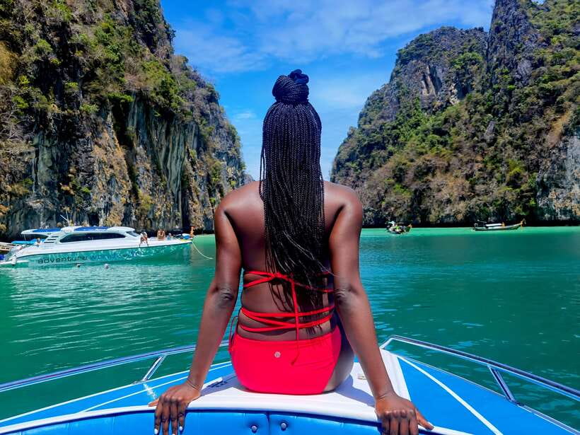 Phi Phi: Half-Day Tour with Maya Bay, Pileh Lagoon & Snorkel - Monkey Bay: wildlife with a strict distance
