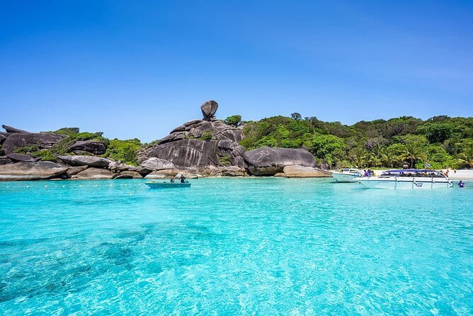 Phi Phi Islands and Khai Island by Premium Speed Catamaran - Maya Bay brings the famous scenery