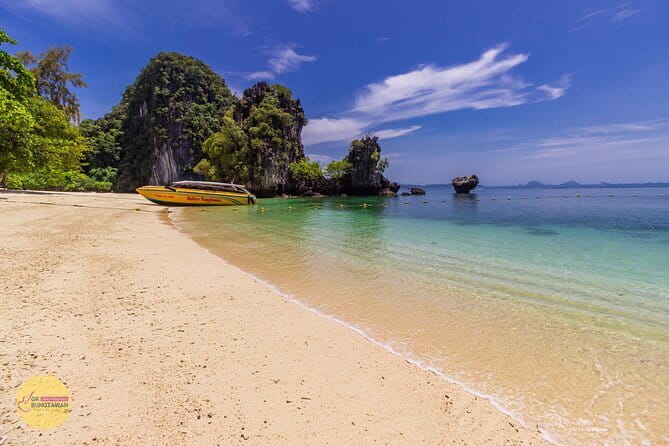 Phi Phi, Maya and Bamboo Islands Day Tour by Speedboat in Krabi - Maya Bay: famous, beautiful, and subject to closure