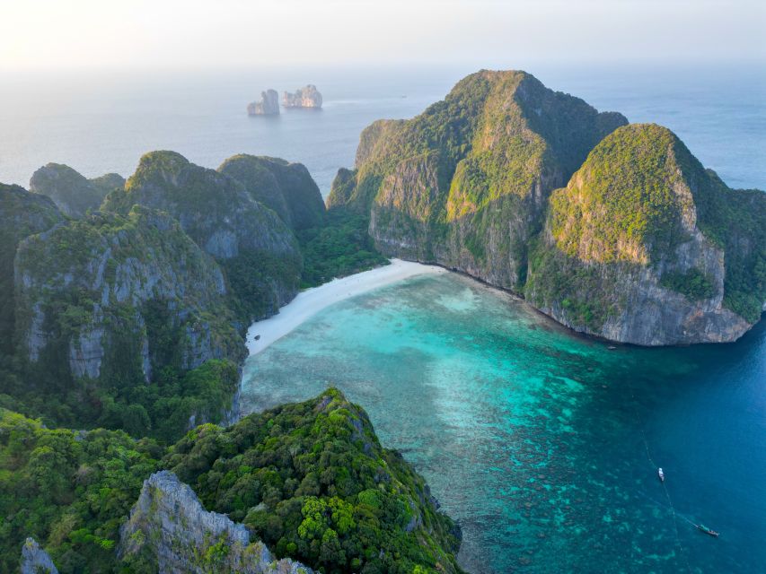 Phi Phi: Maya Bay, Bamboo Island & Plankton Full-Day Tour - Sunset at sea and glowing plankton
